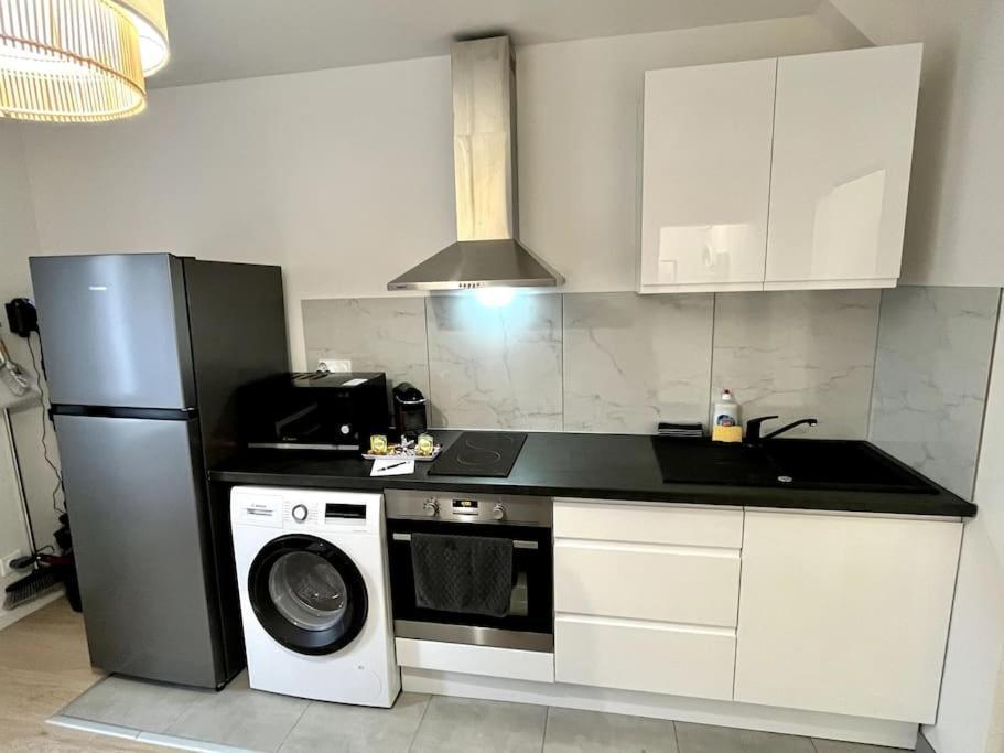 Appartement Superbe Au Centre Ville/balcon