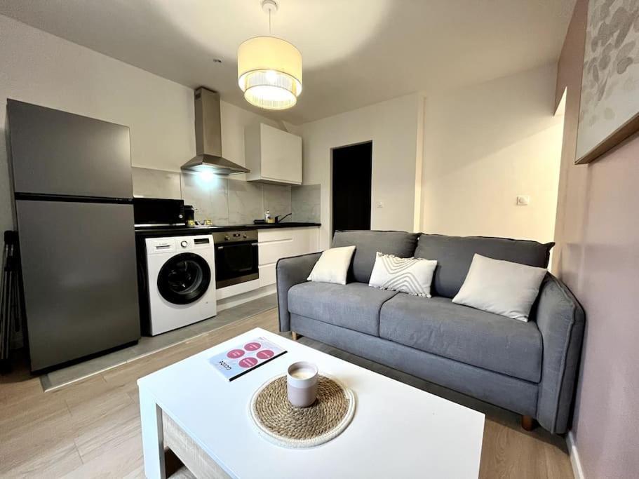 Apartment Superbe Au Centre Ville/balcon