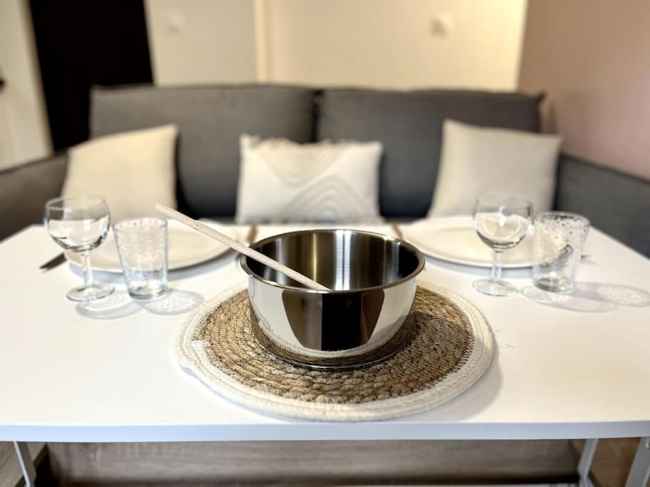 Superbe Au Centre Ville/balcon Apartment *